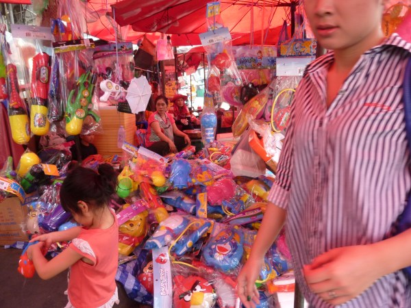 Armaments for rushing into the water war world. 