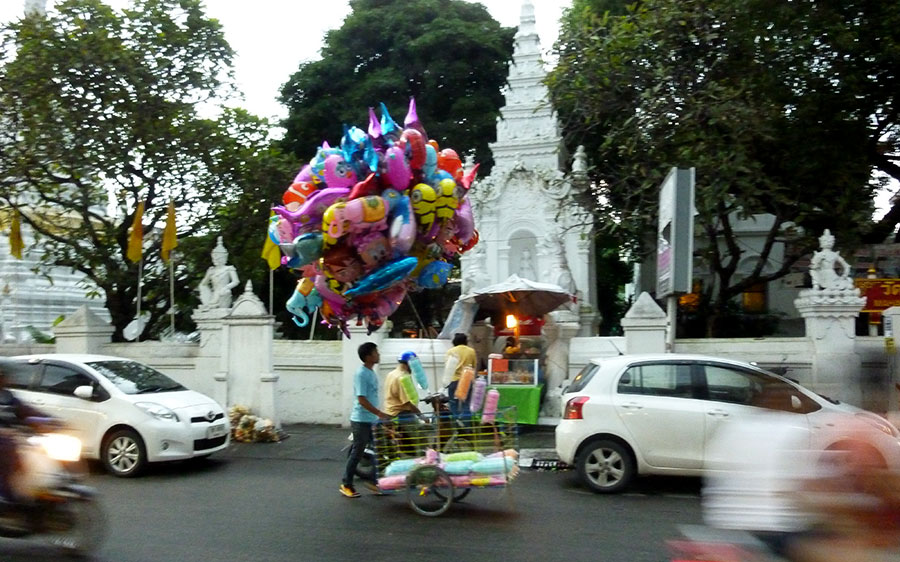 balloon seller in Chiang Mai