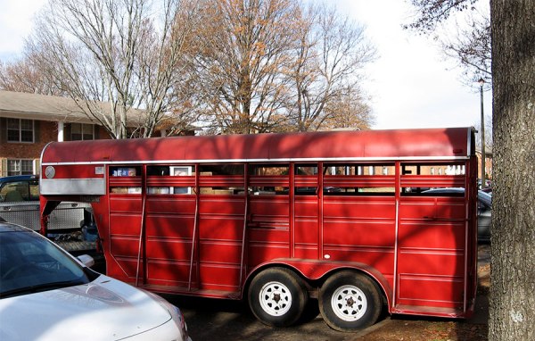 A horse trailer is a lot like a moving van and that's why we used it way back in 2008!