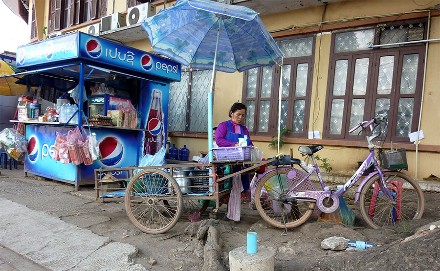 I hate the Vientiane visa&nbsp;run.