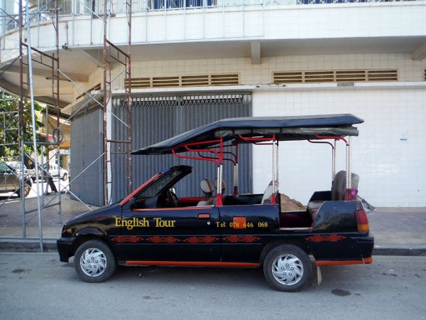 ugly car in Battambang