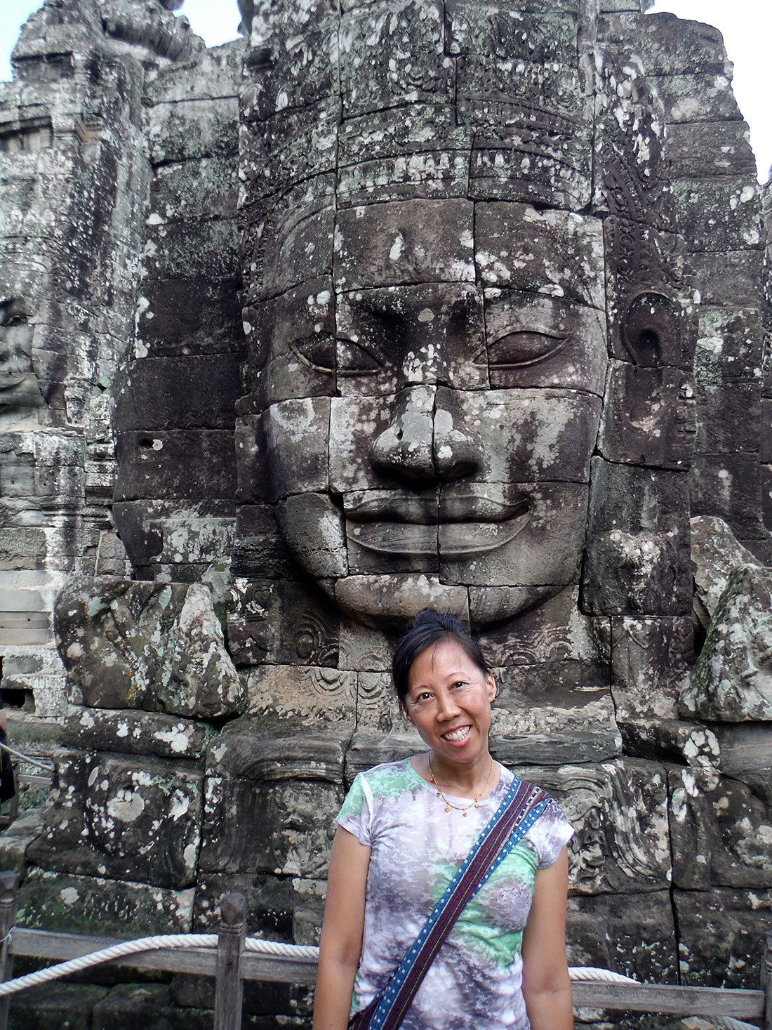 Angkor Wat Bayon head