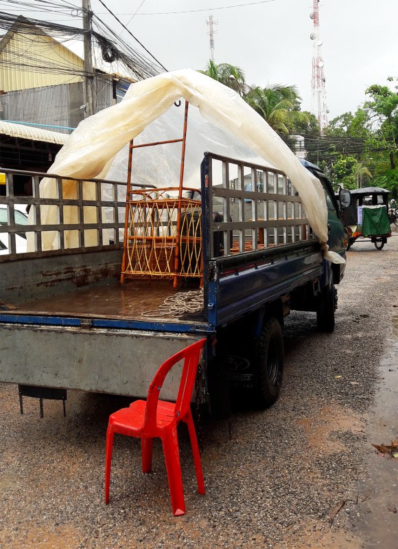 siem reap moving truck